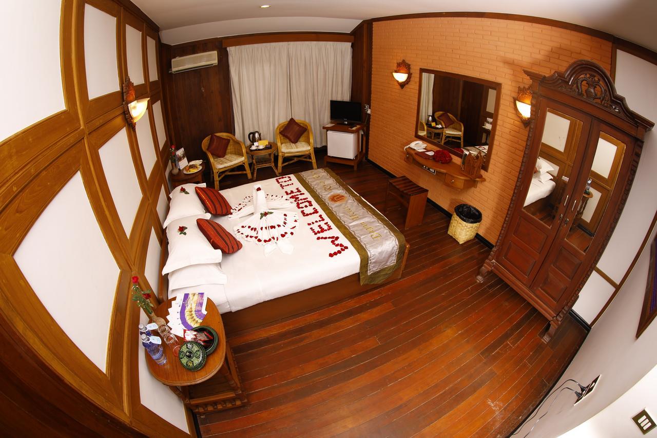 Bagan Hotel River View Bagian luar foto