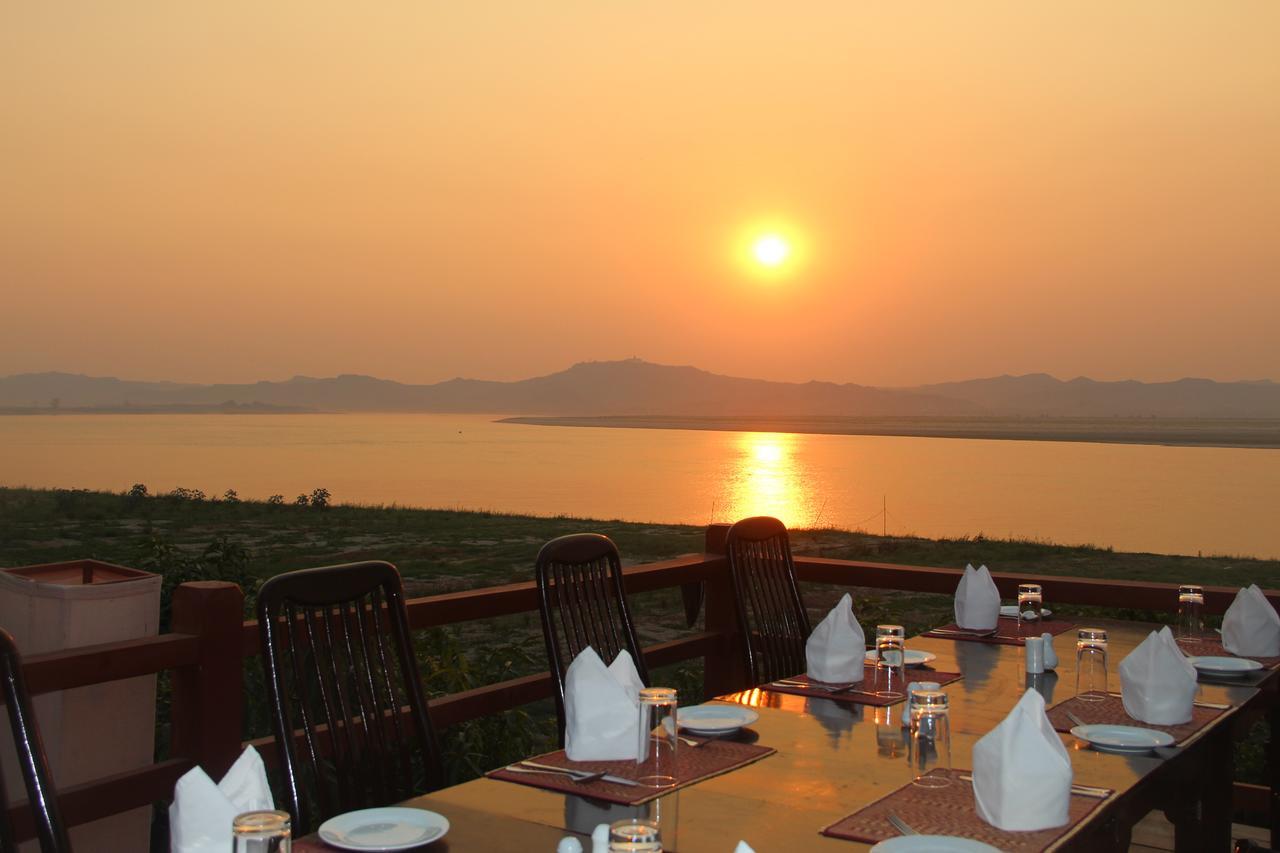 Bagan Hotel River View Bagian luar foto