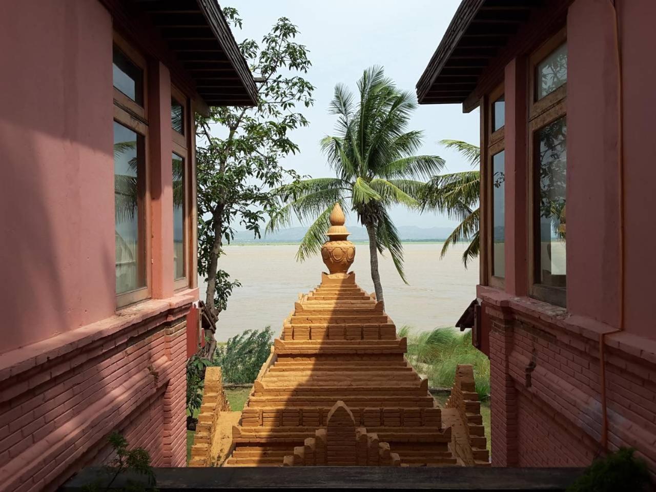 Bagan Hotel River View Bagian luar foto