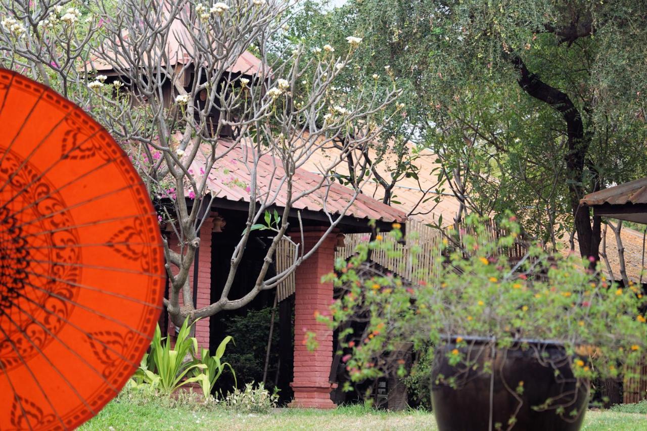 Bagan Hotel River View Bagian luar foto