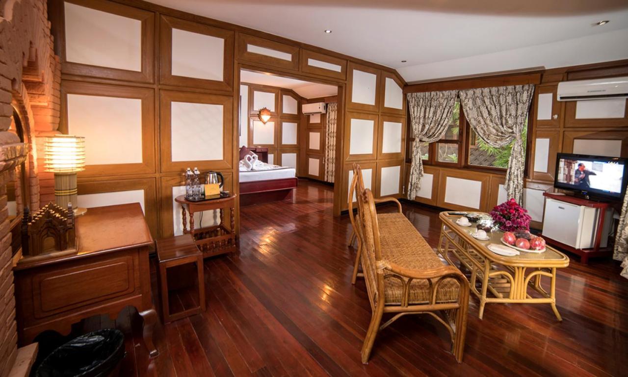 Bagan Hotel River View Bagian luar foto