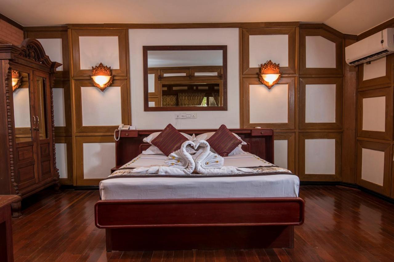 Bagan Hotel River View Bagian luar foto