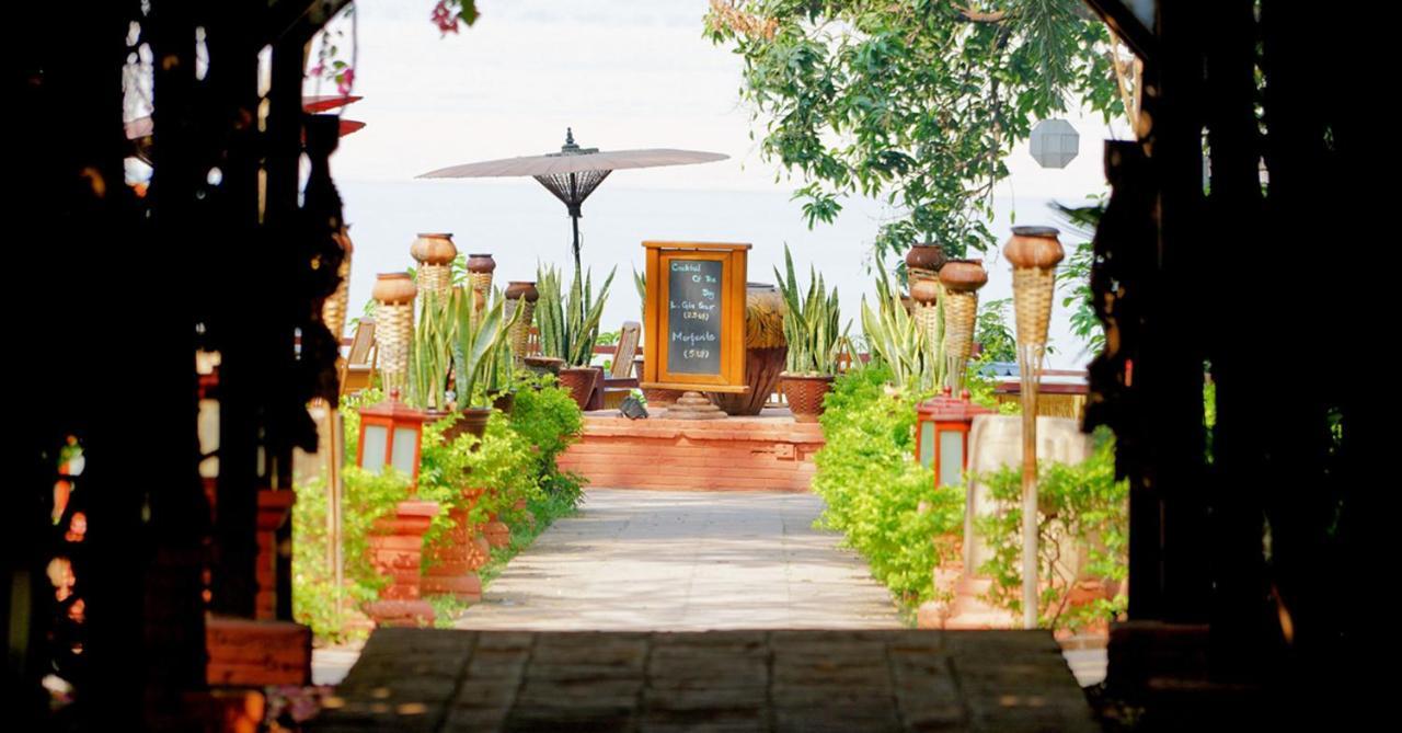 Bagan Hotel River View Bagian luar foto