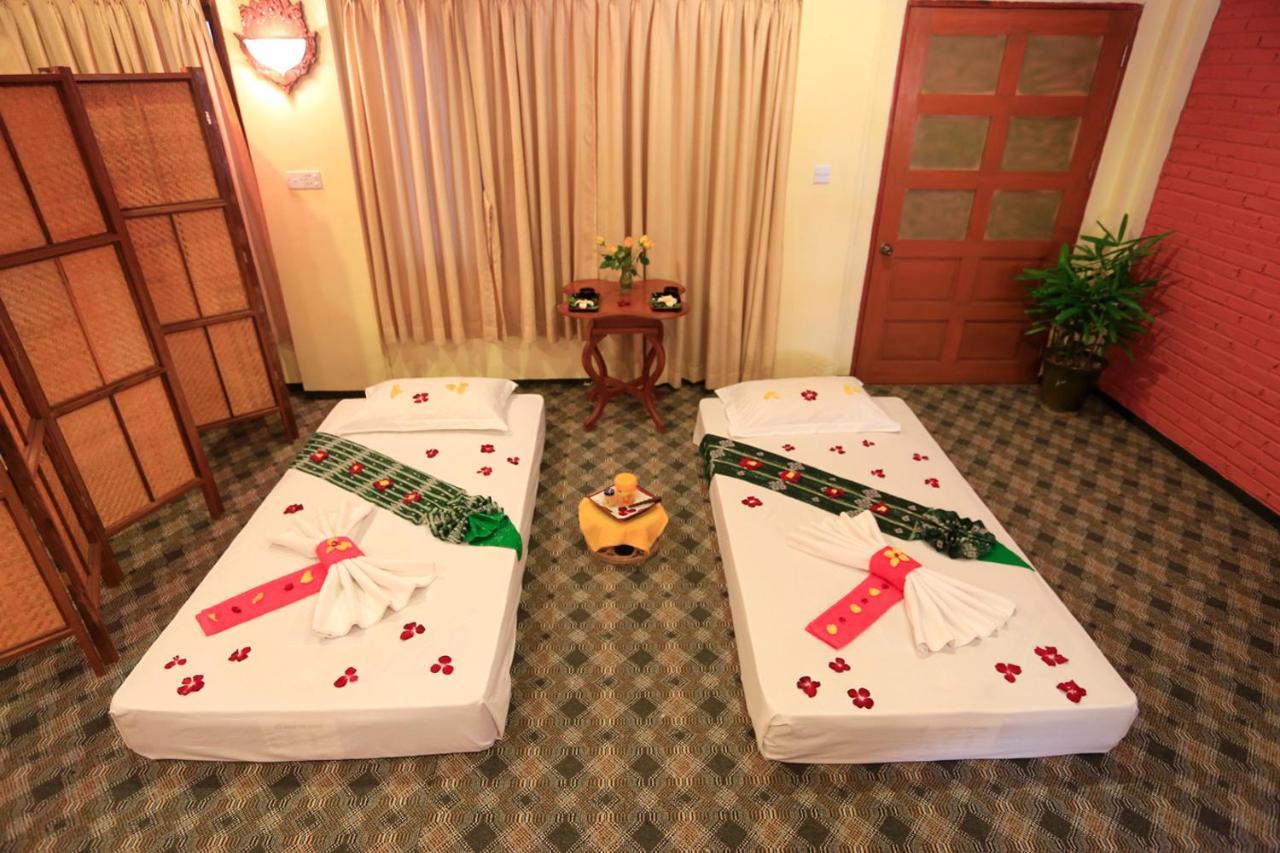 Bagan Hotel River View Bagian luar foto